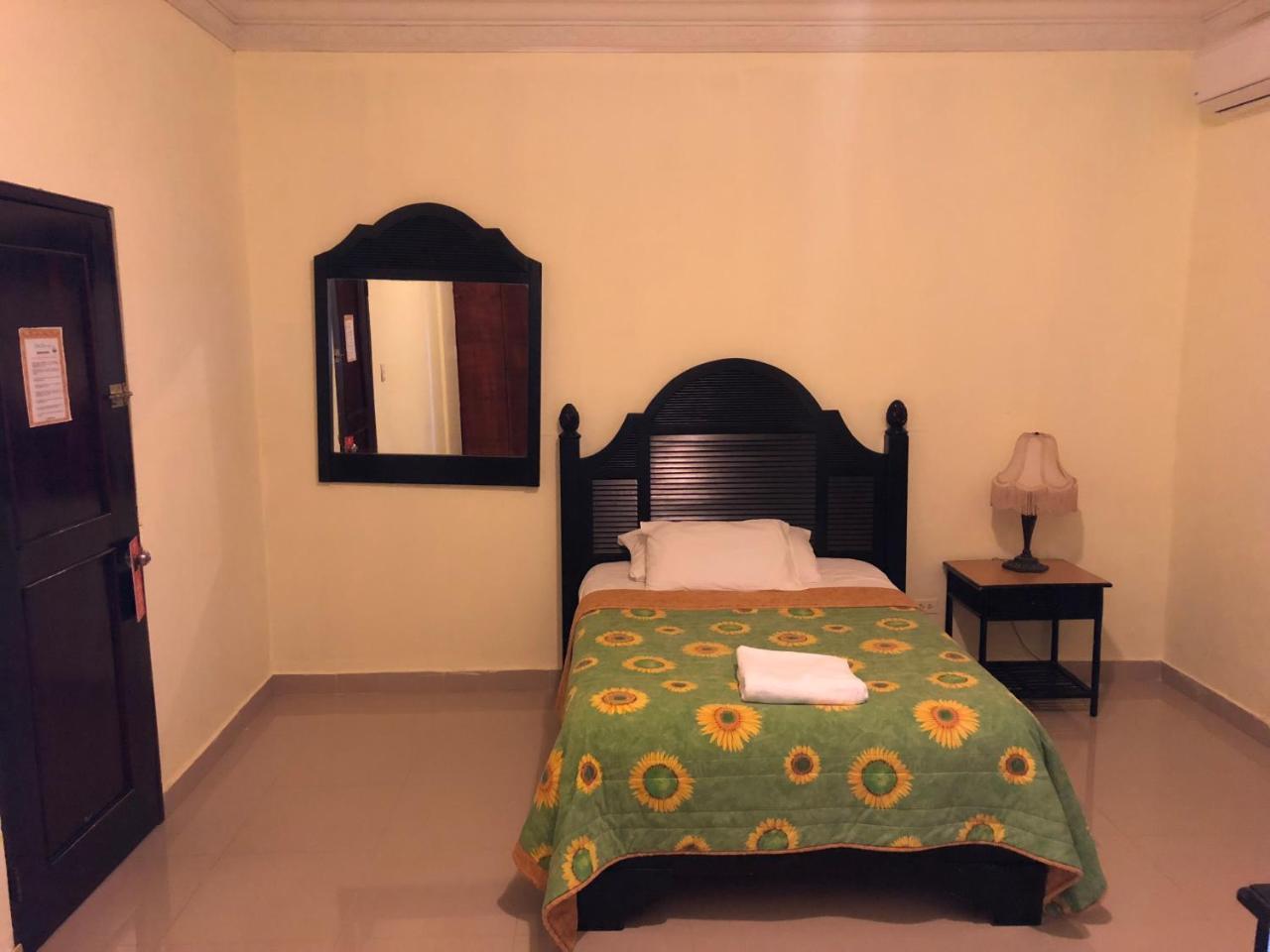 Hotel Guarocuya De Barahona Εξωτερικό φωτογραφία