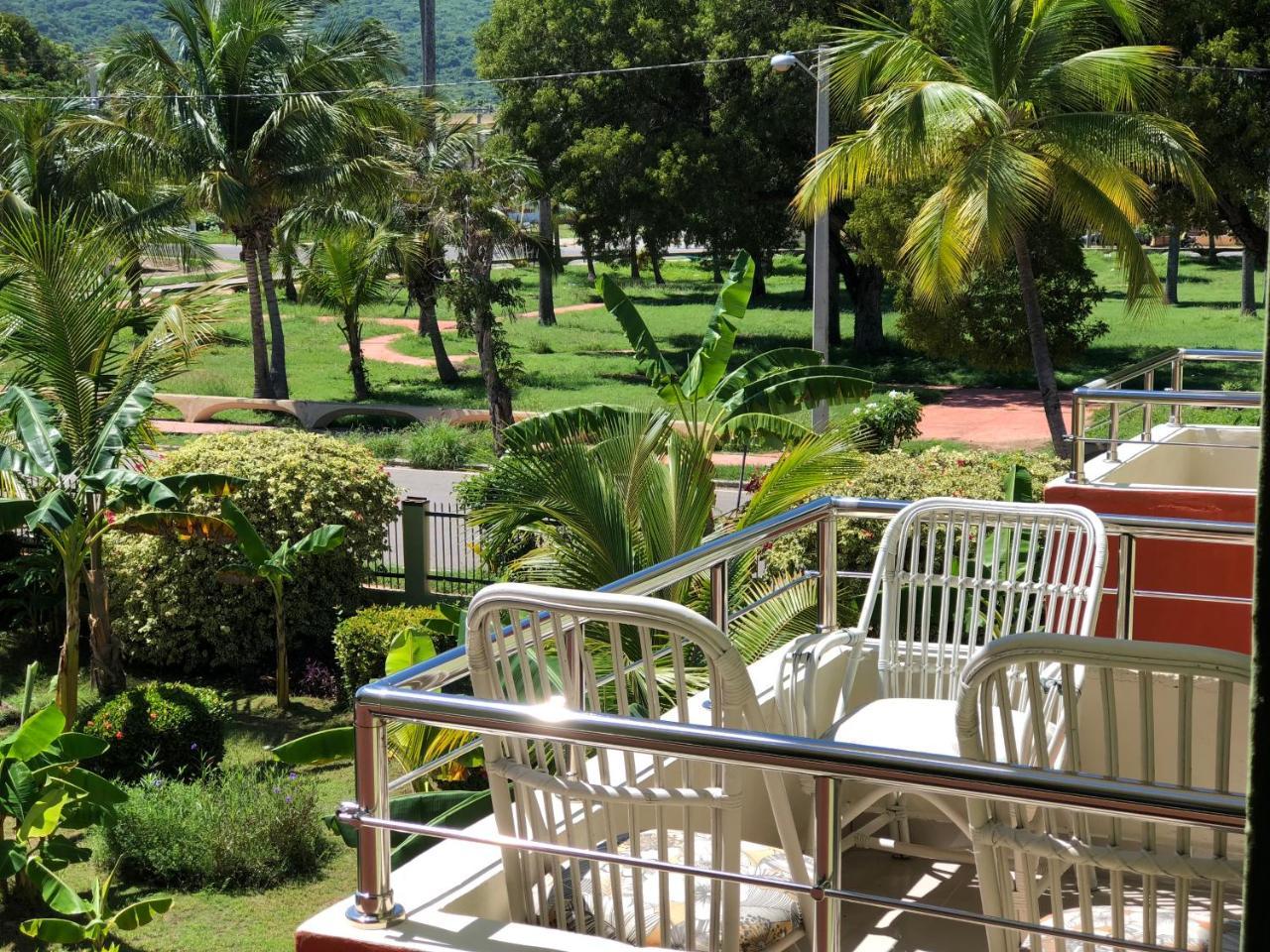Hotel Guarocuya De Barahona Εξωτερικό φωτογραφία